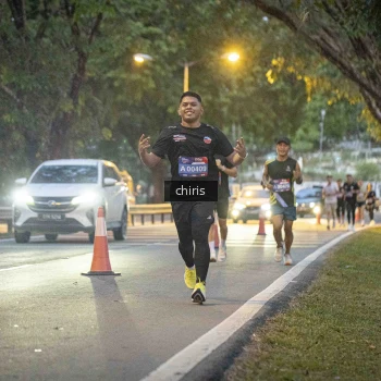 Runner Photo 3896875