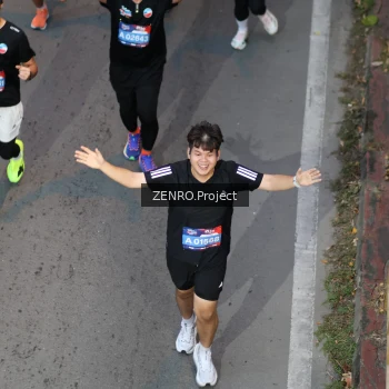 Runner Photo 3896886