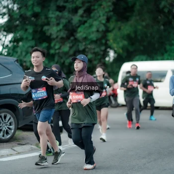 Runner Photo 3896915