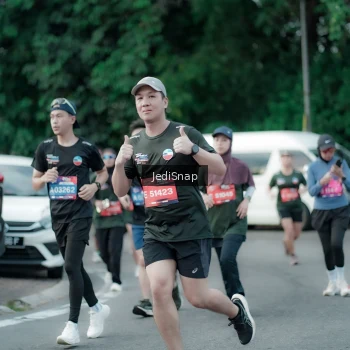 Runner Photo 3896917