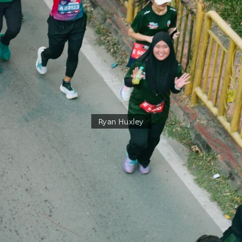 Runner Photo 3896945