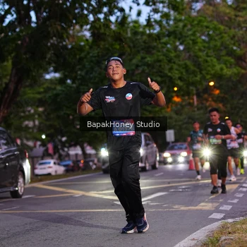 Runner Photo 3896971