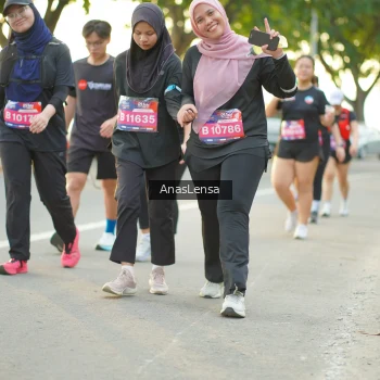 Runner Photo 3896974