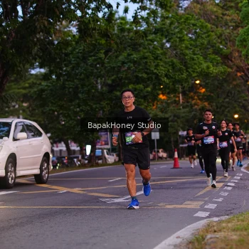 Runner Photo 3897055