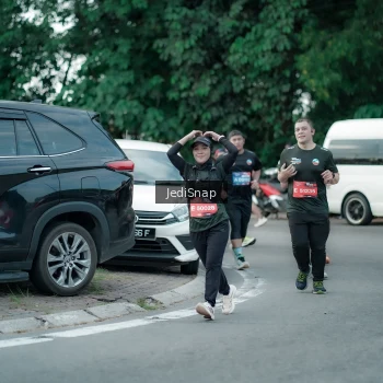 Runner Photo 3897062