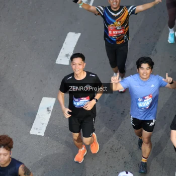 Runner Photo 3897090