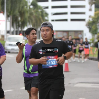 Runner Photo 3897183