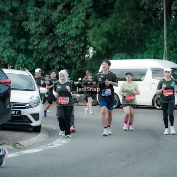 Runner Photo 3897215
