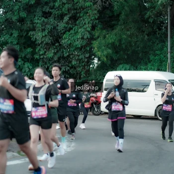 Runner Photo 3897345