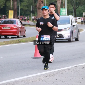 Runner Photo 3897389