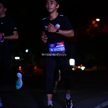 Runner Photo 3897415