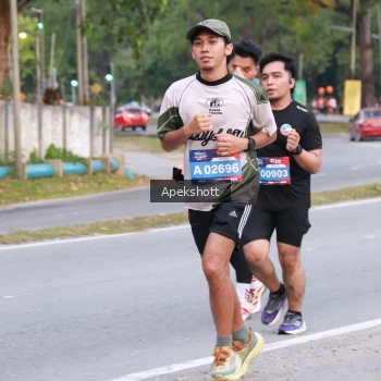 Runner Photo 3897444