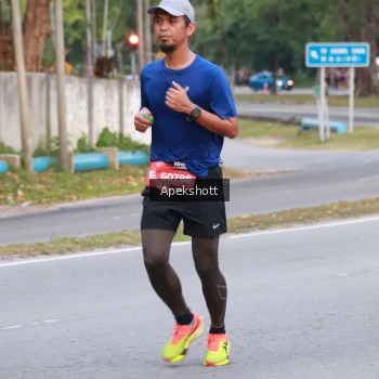 Runner Photo 3897453