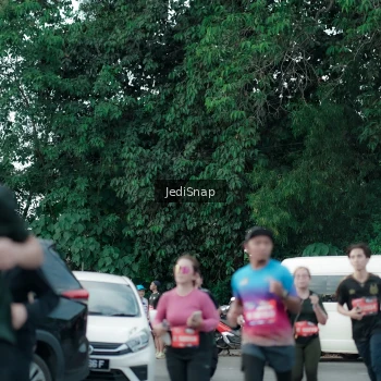 Runner Photo 3897590