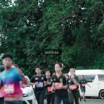 Runner Photo 3897618