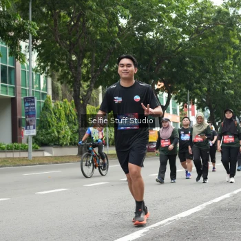 Runner Photo 3897673