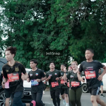 Runner Photo 3897687