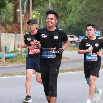 Runner Photo 3897701