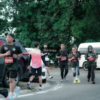 Runner Photo 3897705