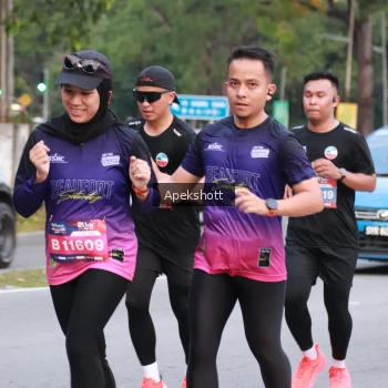 Runner Photo 3897758