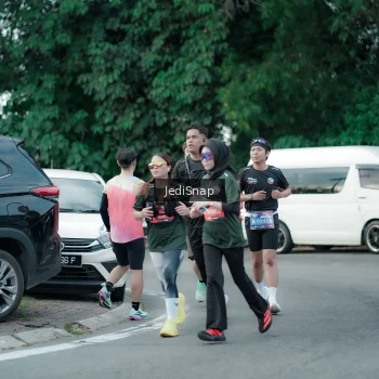 Runner Photo 3897773