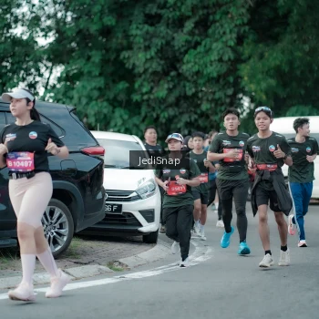 Runner Photo 3897887