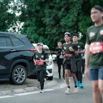 Runner Photo 3897933