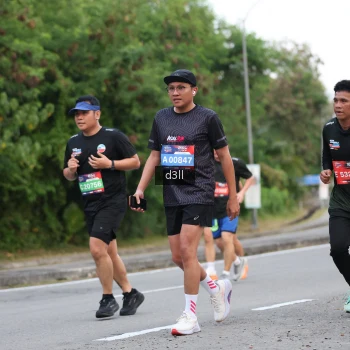 Runner Photo 3898033