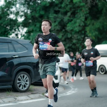 Runner Photo 3898142