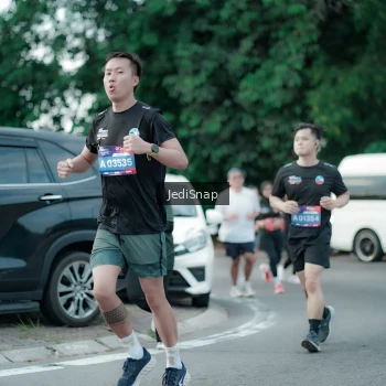 Runner Photo 3898143