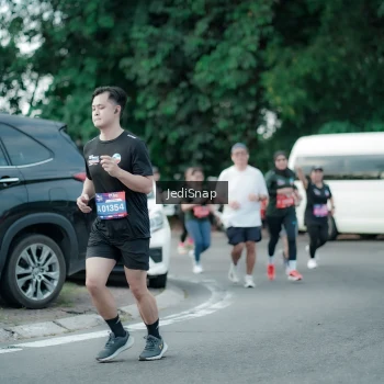 Runner Photo 3898179