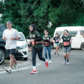 Runner Photo 3898221