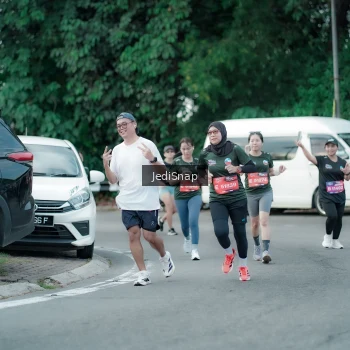 Runner Photo 3898244