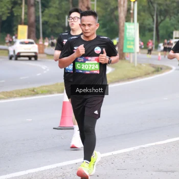 Runner Photo 3898291