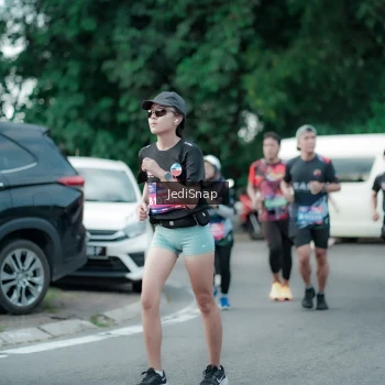 Runner Photo 3898406