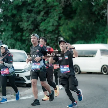 Runner Photo 3898446