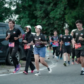 Runner Photo 3898558