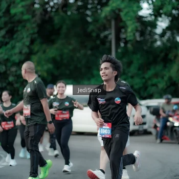 Runner Photo 3898705