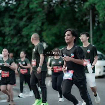 Runner Photo 3898717