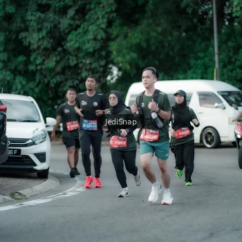 Runner Photo 3898751