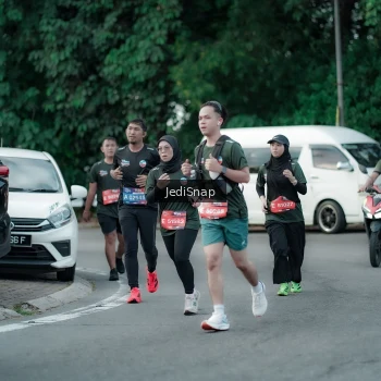 Runner Photo 3898765