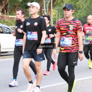 Runner Photo 3898772