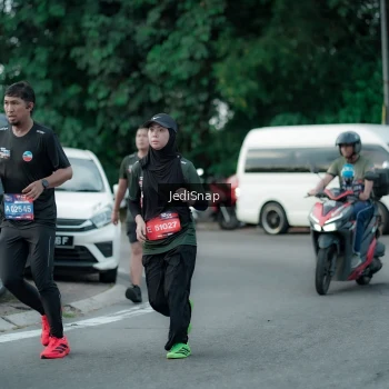 Runner Photo 3898787