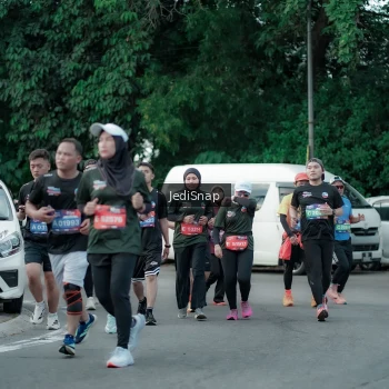 Runner Photo 3898979