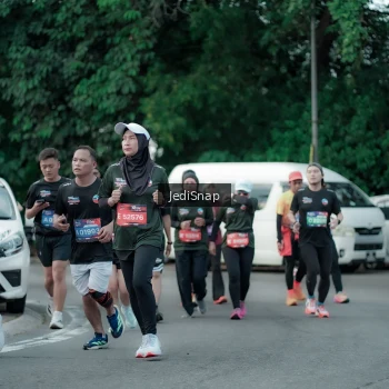 Runner Photo 3898980