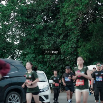 Runner Photo 3899078