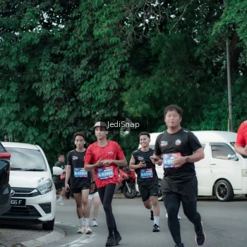 Runner Photo 3899241