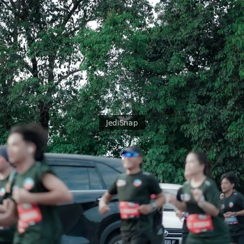 Runner Photo 3899720