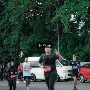 Runner Photo 3899761