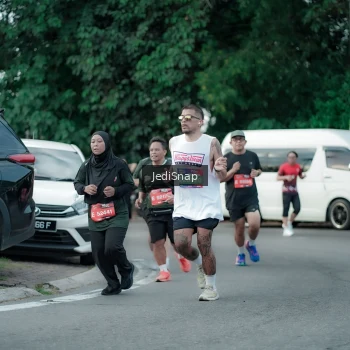 Runner Photo 3899793
